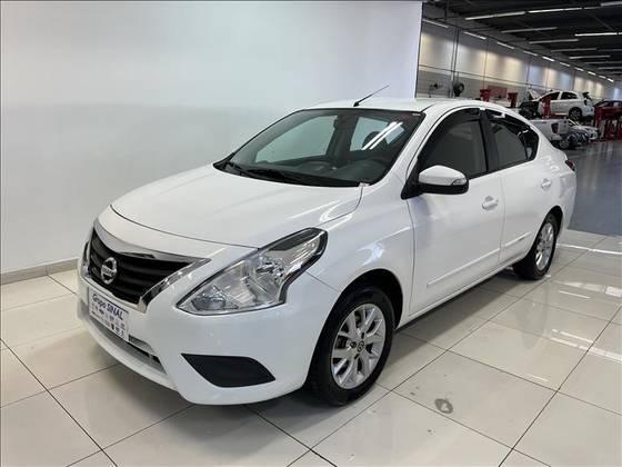 NISSAN VERSA 1.6 16V FLEXSTART SV 4P XTRONIC NISSAN VERSA 1.6 16V FLEXSTART SV 4P XTRONIC